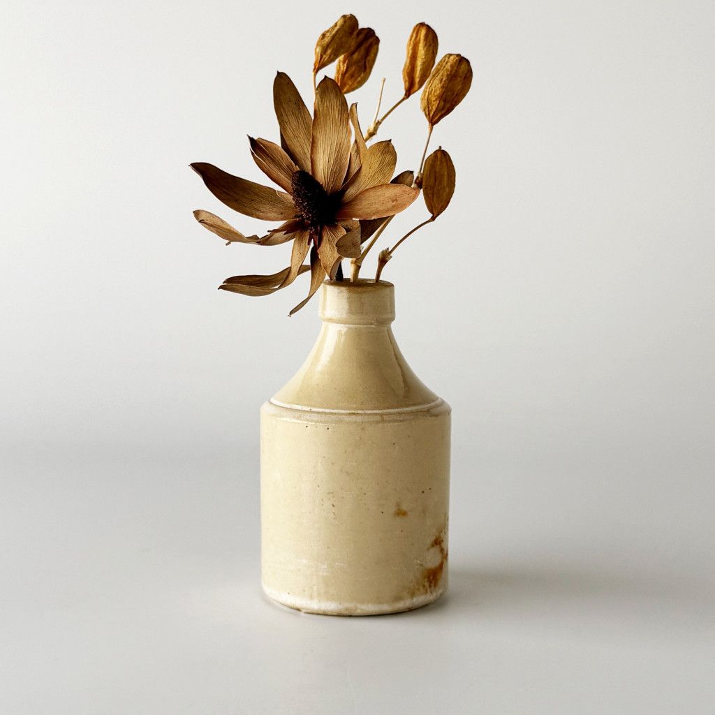 イギリス アンティーク ボトル 一輪挿し 花器 陶器 花瓶 焼き物