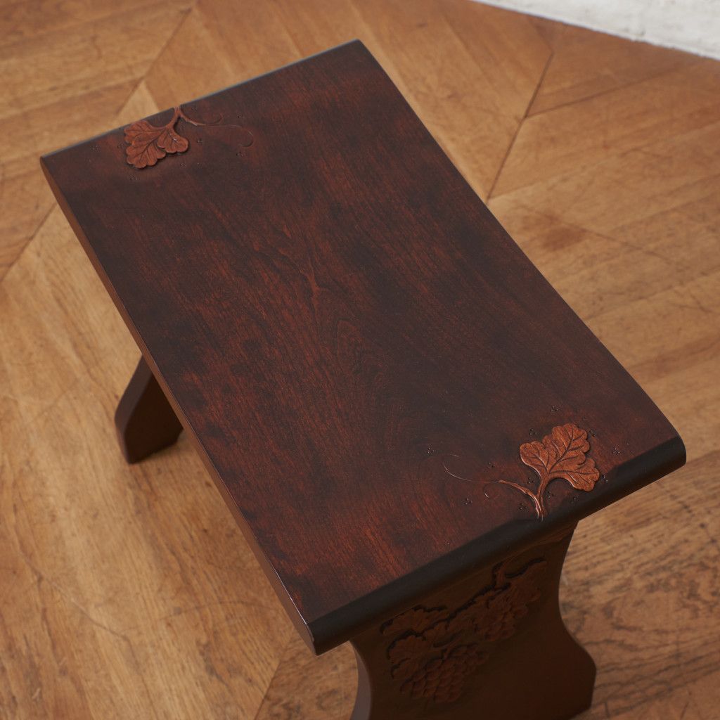 伝統工芸 軽井沢彫り スツール 葡萄 木彫刻 イス 腰掛け 椅子 チェア