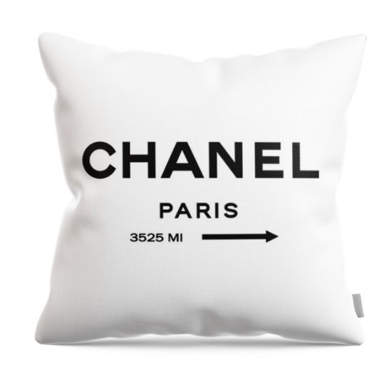 ゴシップガールPRADA・coco/Gossiop girl/クッション2点SET - メルカリ