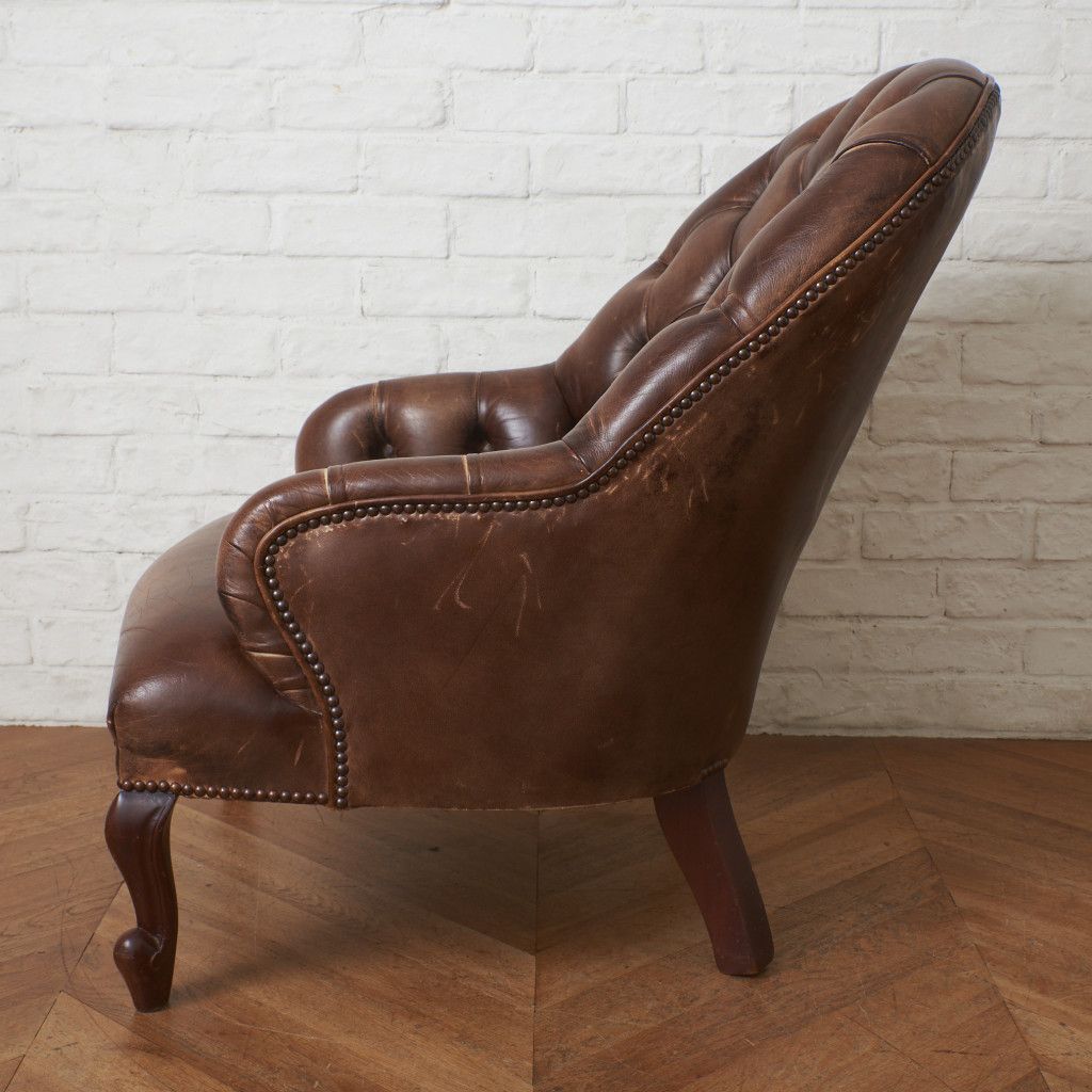 英国 アンティーク チェスターフィールド クラブチェア 本革 鋲 ボタン