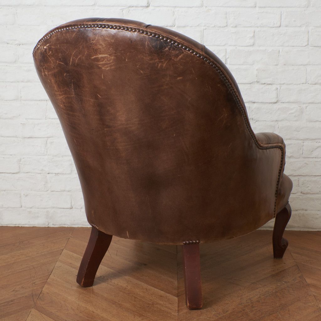 英国 アンティーク チェスターフィールド クラブチェア 本革 鋲 ボタン