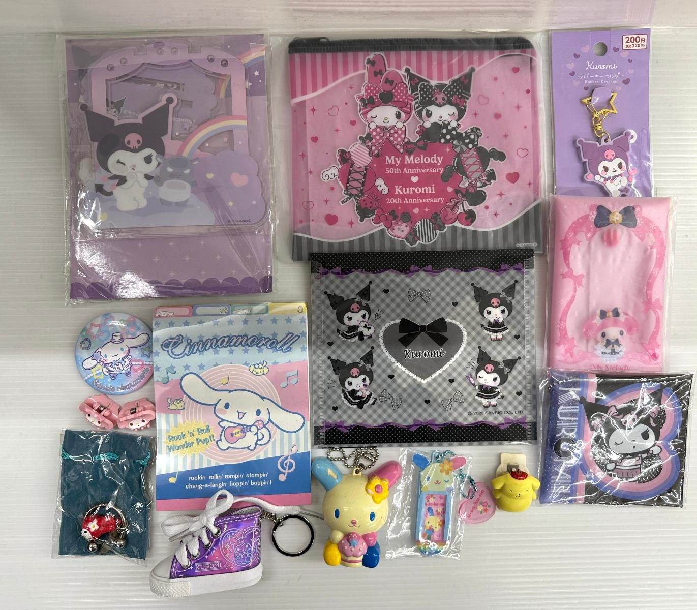 まとめ品 Sanrio サンリオ グッズ まとめ クロミ マイメロ シナモンロール ぬいぐるみ 折り畳みテーブル他 2601272
