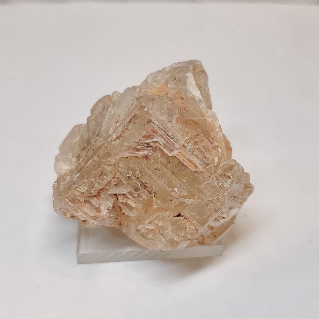 内包物のオイルが蛍光 パワーストーン