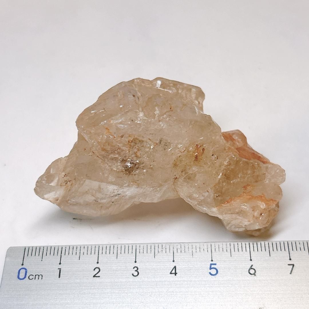  E17782 オイルin水晶 オイル入り水晶 オイル 蛍光 内包物のオイルが蛍光 パワーストーン 天然石 壁面収納 置物 インテリア小物