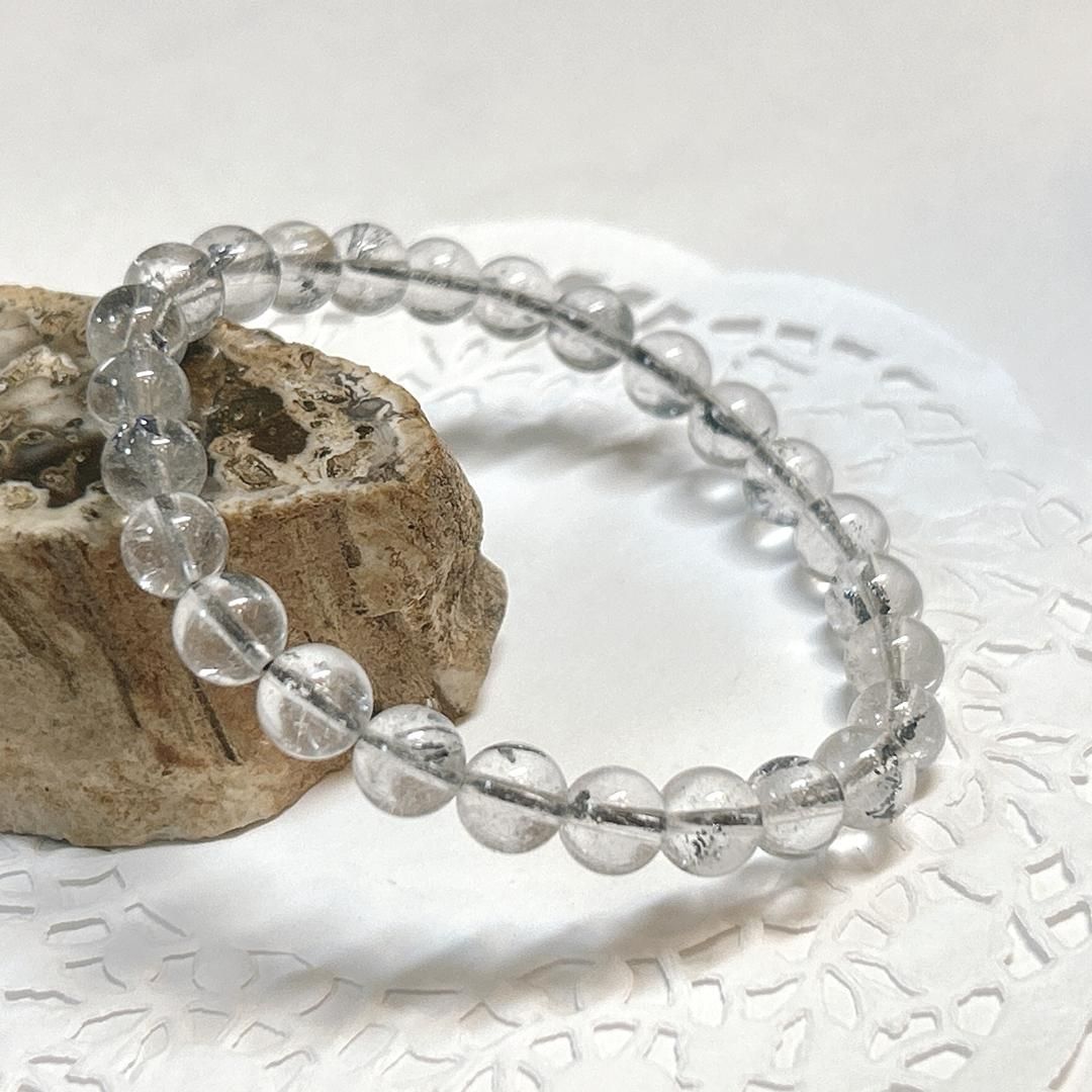 E17806 スティブナイトinクォーツ8㎜ ブレスレット Stibnite in Quartz bracelet