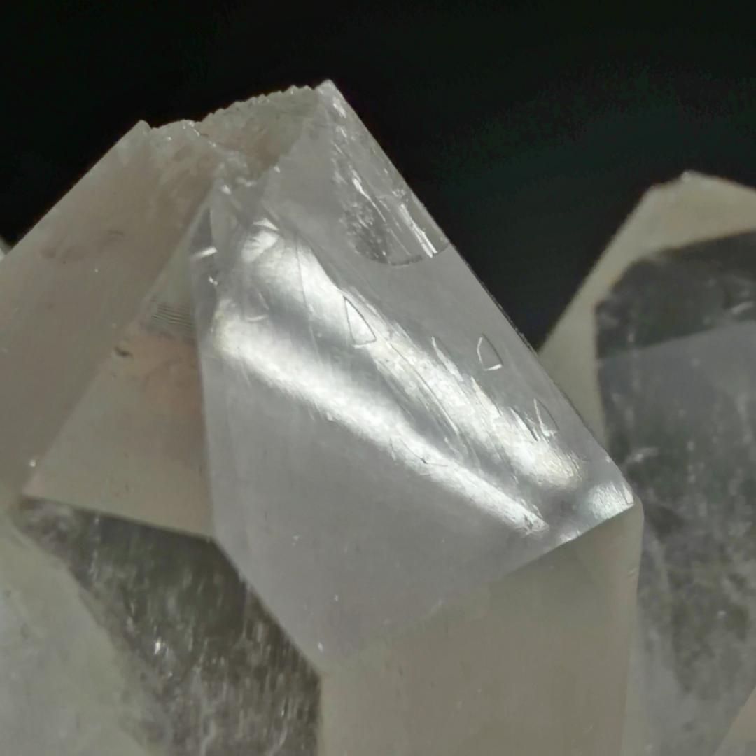  E33182 ヒマラヤ水晶 マニハール産 水晶 ヒマラヤ産 ヒマラヤ水晶 クラスター 原石 天然石 鉱物 パワーストーン クォーツ キッズアクセサリー 置物 インテリア小物