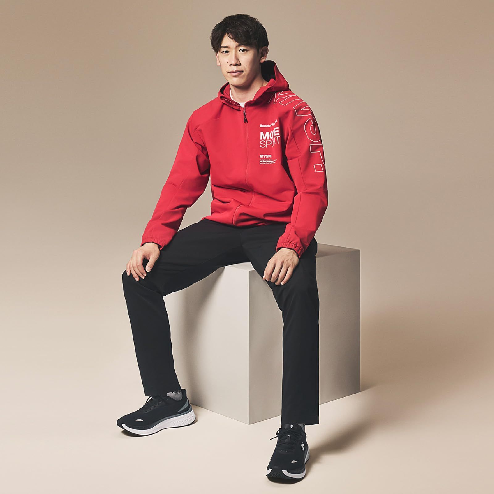  商品 石川祐希着用 快適 クロスジャケット 動きやすい フーディー ストレッチ ソフトシェル 保温 SUITS HEATNAVI トレーニング ACTIVE ランニング クロスデサント ウォーキング MOVESPORT ムーブスポーツ メンズユニセッ その他 文房具 事務用品