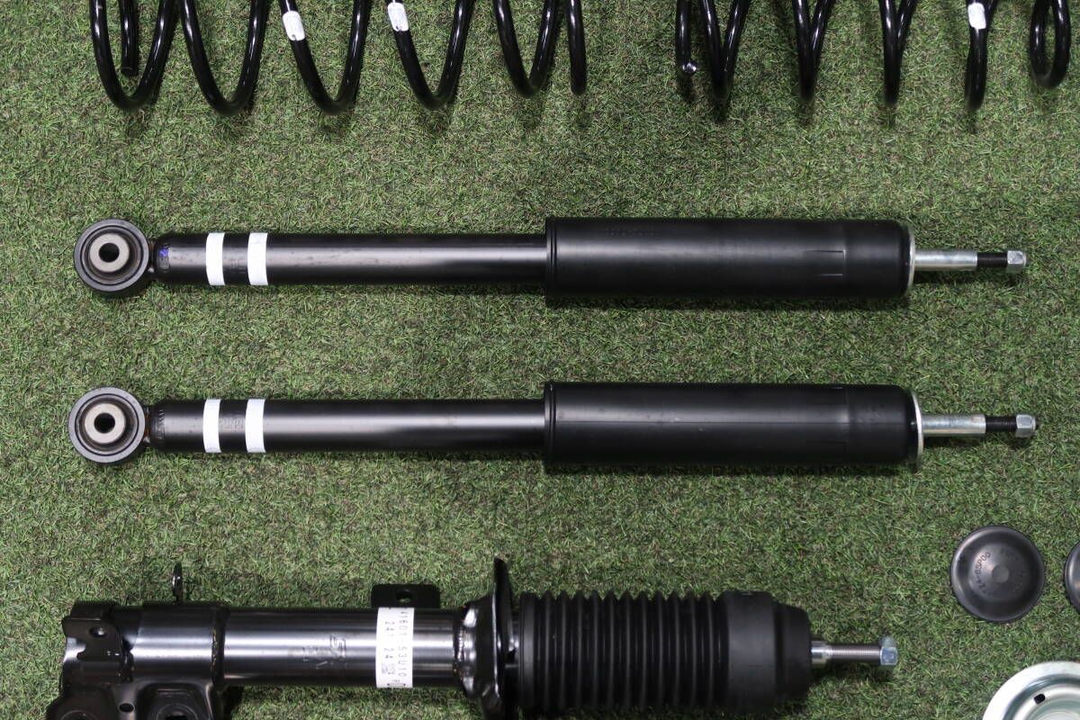美品＞スズキ MK54S スペーシアカスタム 純正 サスペンション
