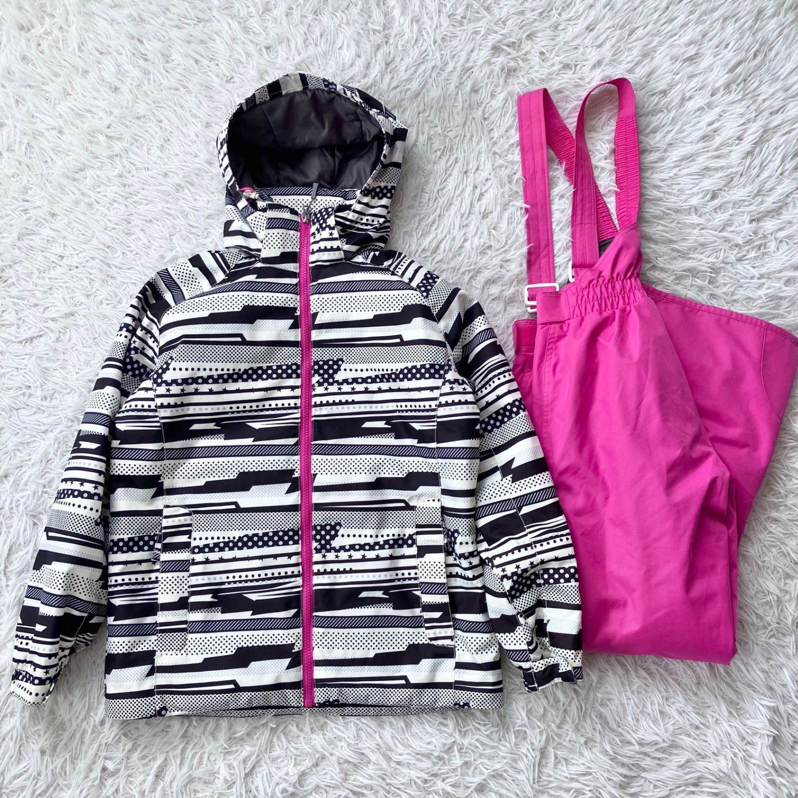 美品 ピュアコンシャス スキーウェア 上下セット セットアップ 女の子
