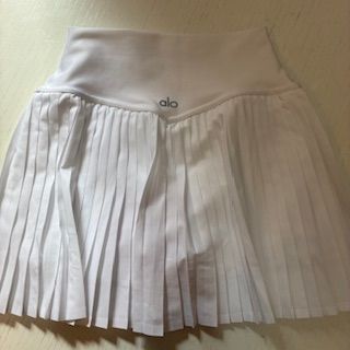 アローヨガ Alo Yoga グランドスラム プリーツスカート XS - メルカリ