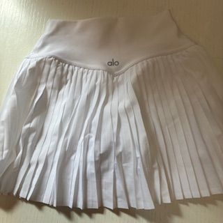 アローヨガ Alo Yoga グランドスラム プリーツスカート XS - メルカリ