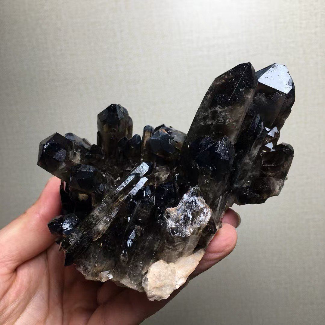 AAA級【魔除け】◇天然モリオン(黒水晶）クラスター置物B0123/YS/219C