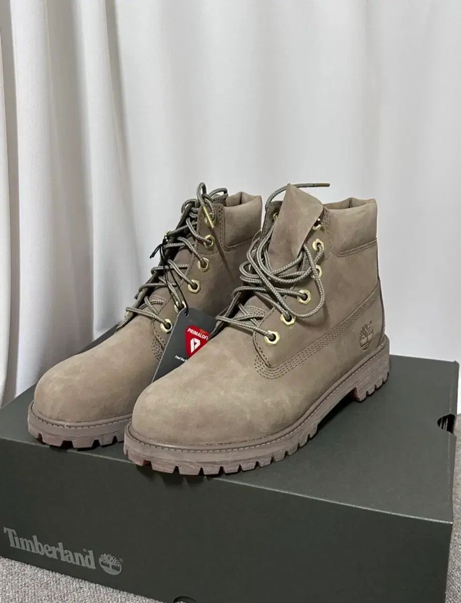 ティンバーランド 6インチ 新品 230 - メルカリ