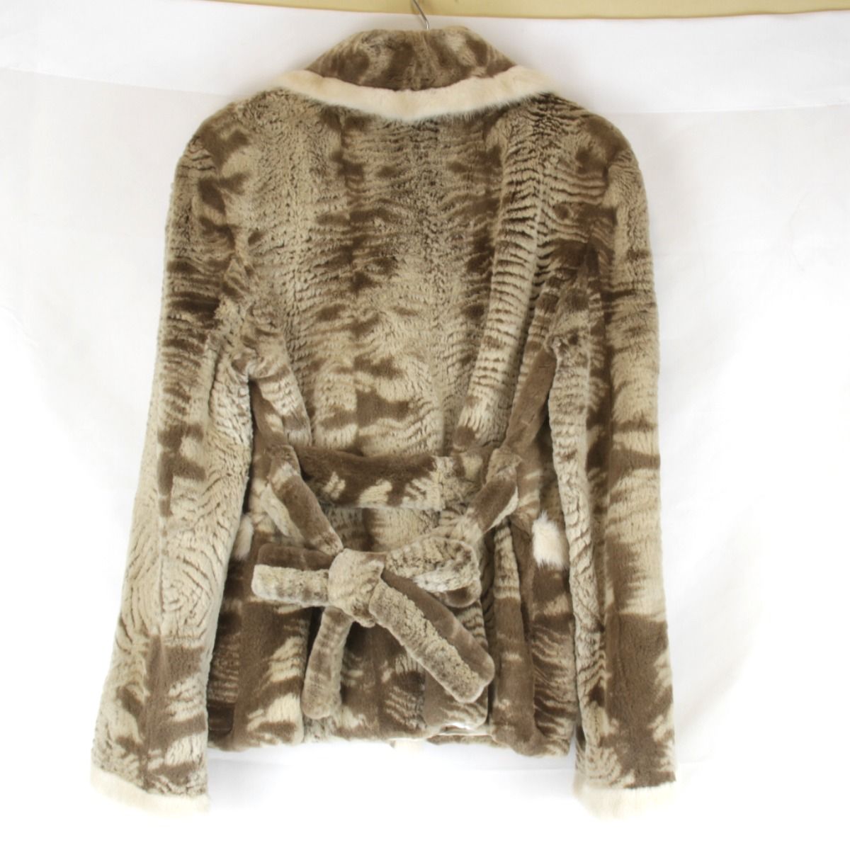 美品『USED』 SAGA MINK Superb Quality Ranched Mink VIOLETA 毛皮