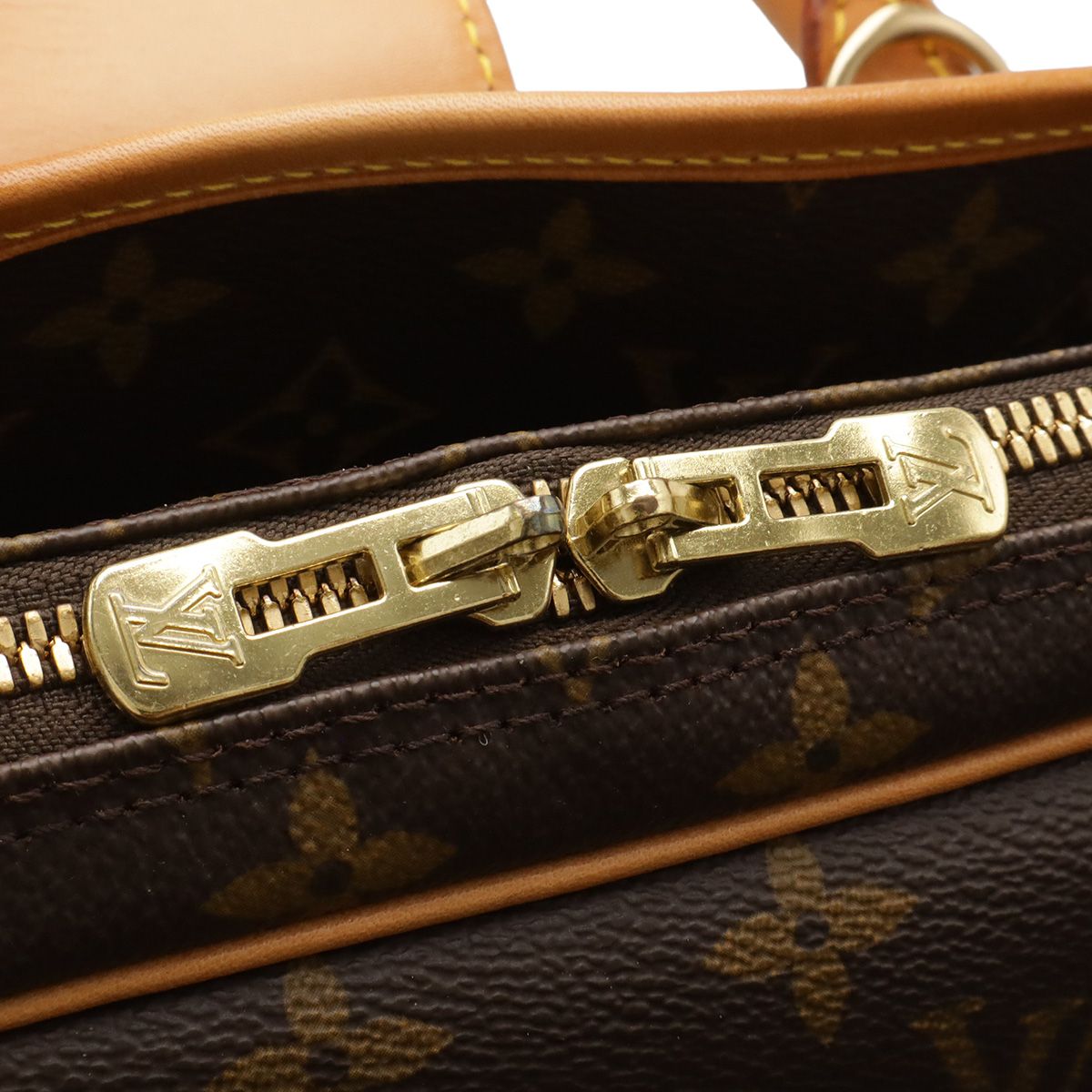 LOUIS VUITTON ルイ ヴィトン モノグラム リヴォリ ビジネスバッグ