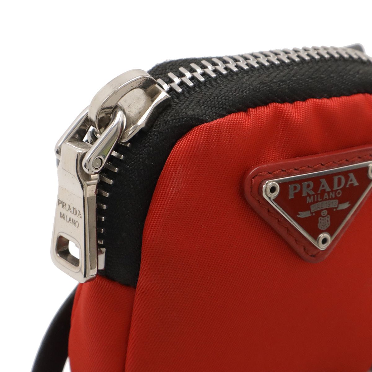 PRADA プラダ スマートフォンケース スマホホルダー ネックストラップ