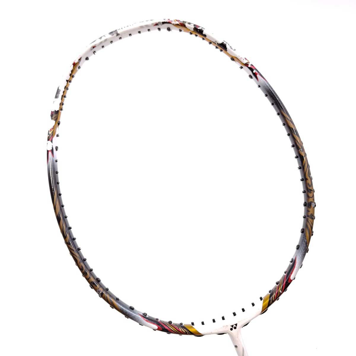 ヨネックス ボルトリック80 バドミントンラケット VOLTRIC 80 4UG5