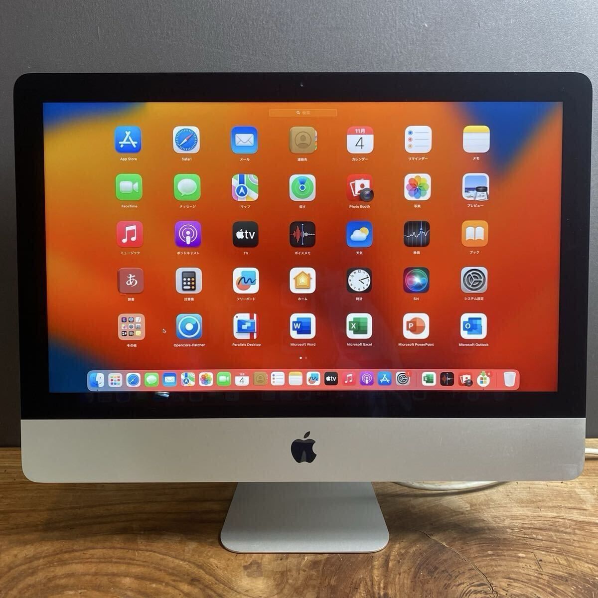 美品］Apple iMac 21.5インチ Late 2015/Core i5 / メモリ16GB / SSD
