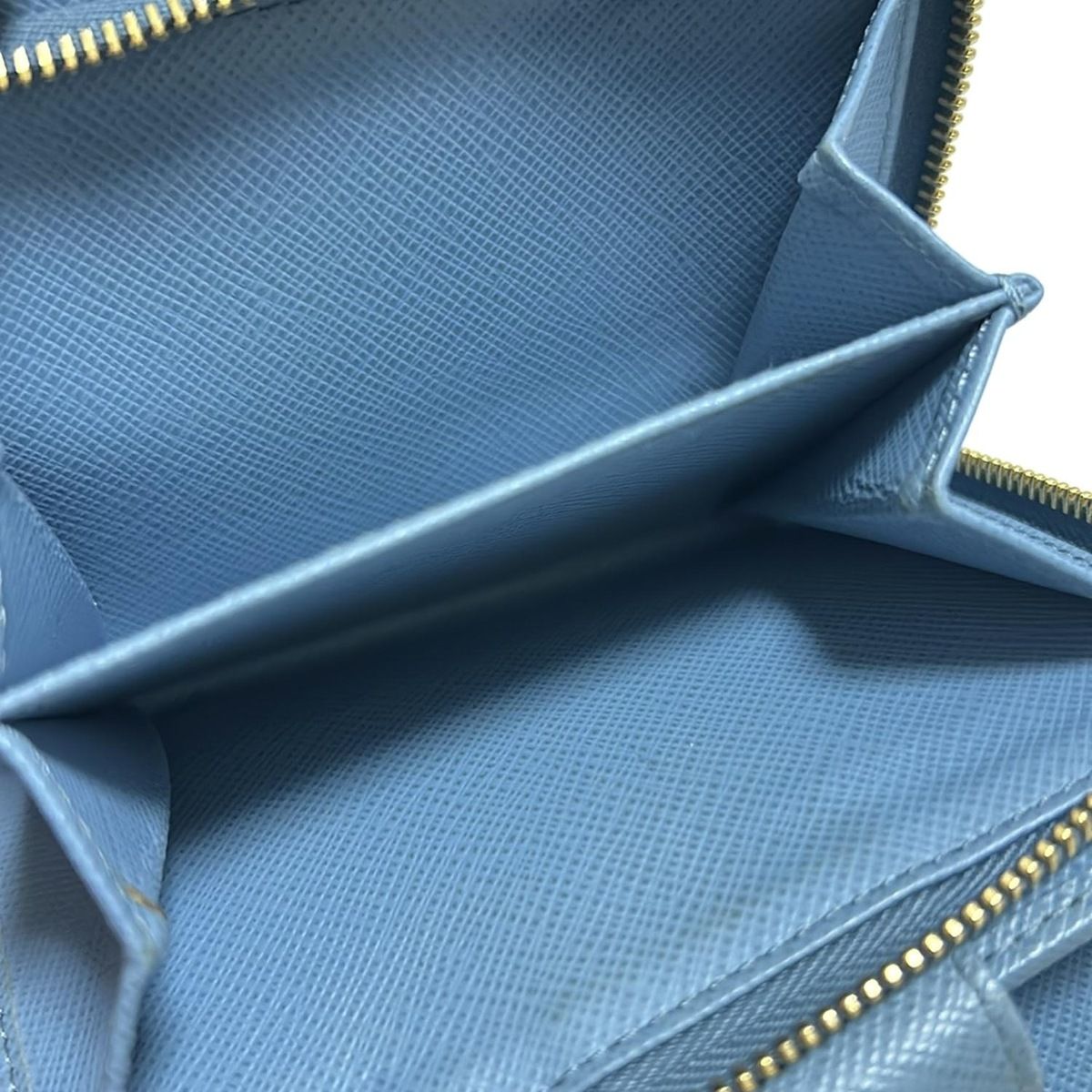 PRADA(プラダ) 2つ折り財布 - ライトブルー L字ファスナー レザー