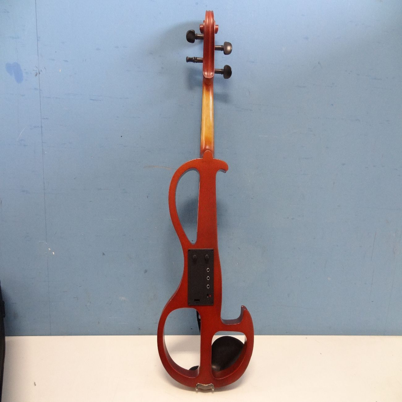 動作確認済】 PlayTech エレクトリックバイオリン チューナー付 4/4