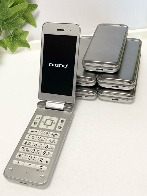 中古 DIGNOケータイ3 902KC ソフトバンク SIMロック解除済 シルバー 4G