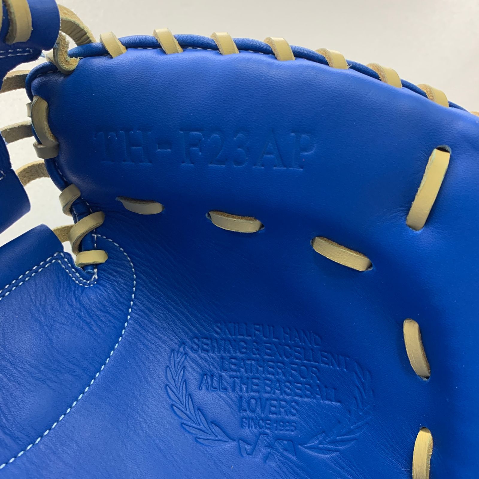 ハタケヤマ HATAKEYAMA  軟式 大人 一般 キャッチャーミット 捕手 グローブ グラブ 右投げ TH-F23AP 中古品  野球 7622 ハタケヤマ HATAKEYAMA 軟式 大人 一般 キャッチャーミット 捕手
