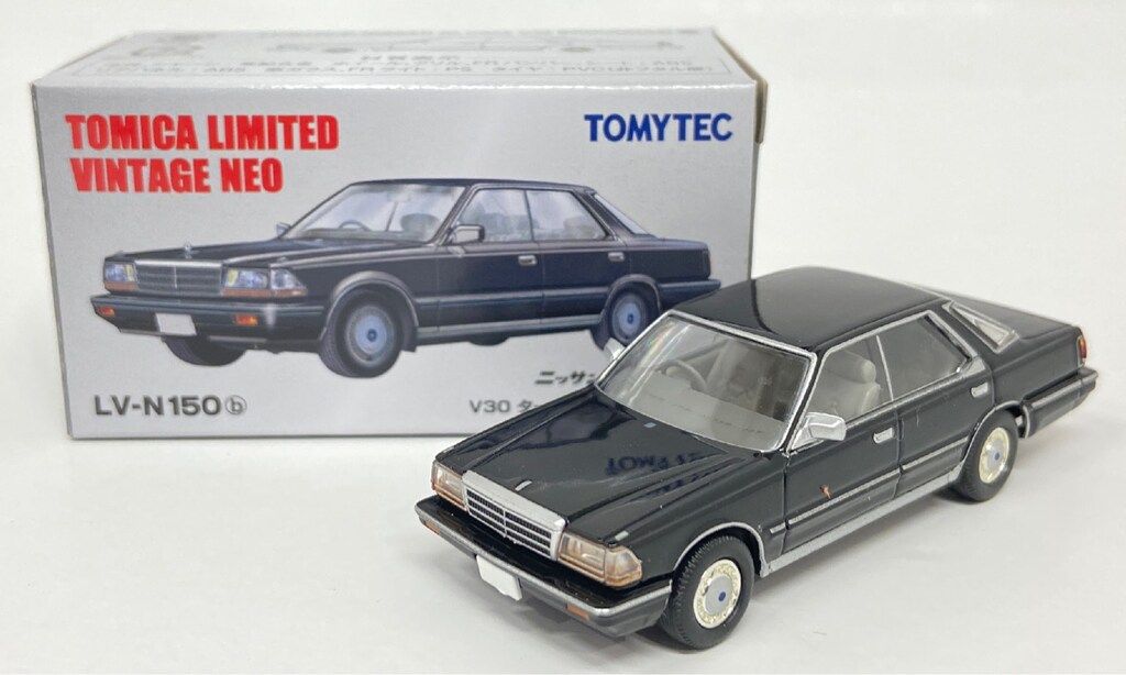 トミーテック TOMICA LIMITED VINTAGE NEO ニッサン グロリア V30