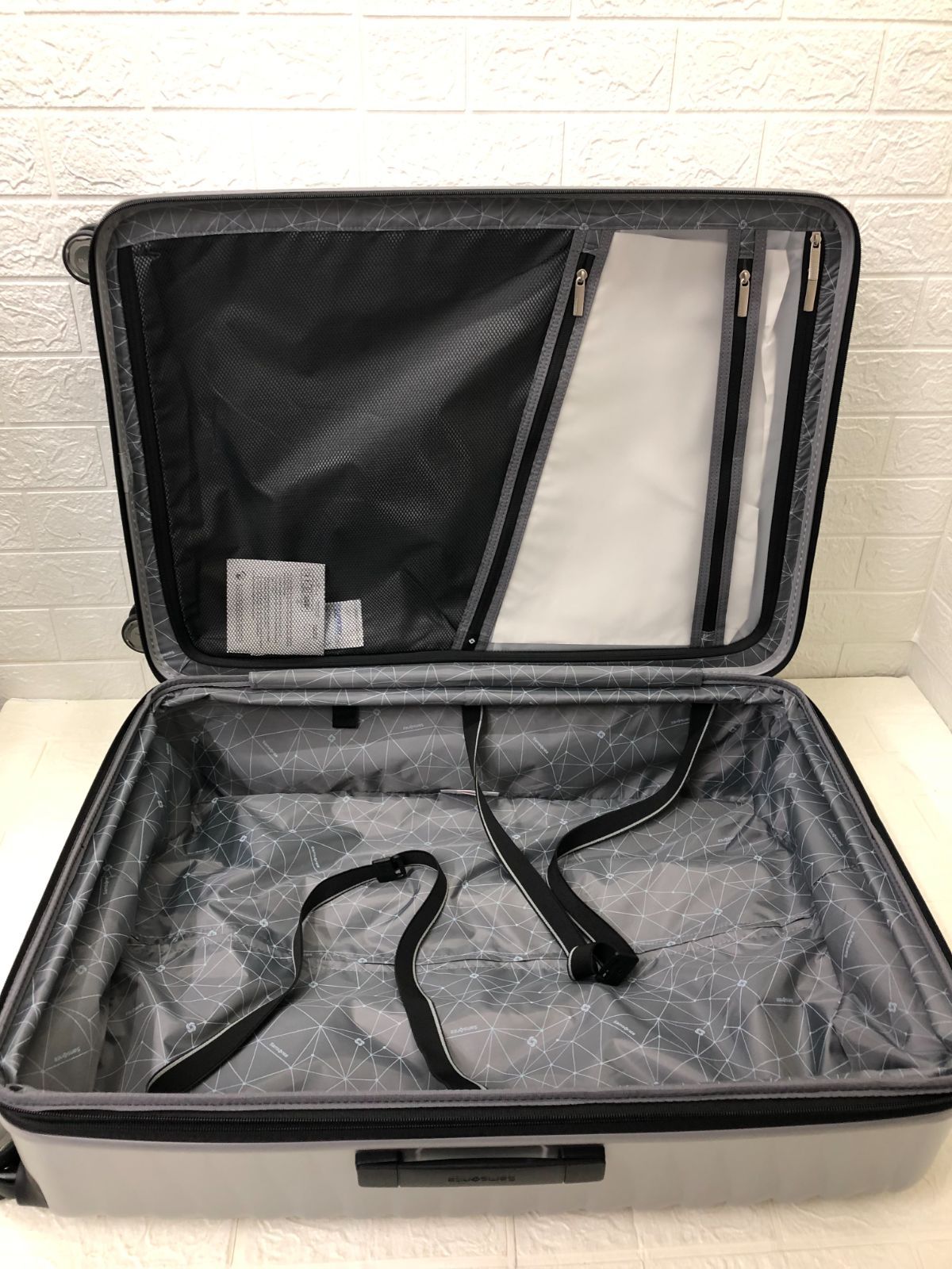 SAMSONITE サムソナイト エレメント スーツケース 27インチ シルバー