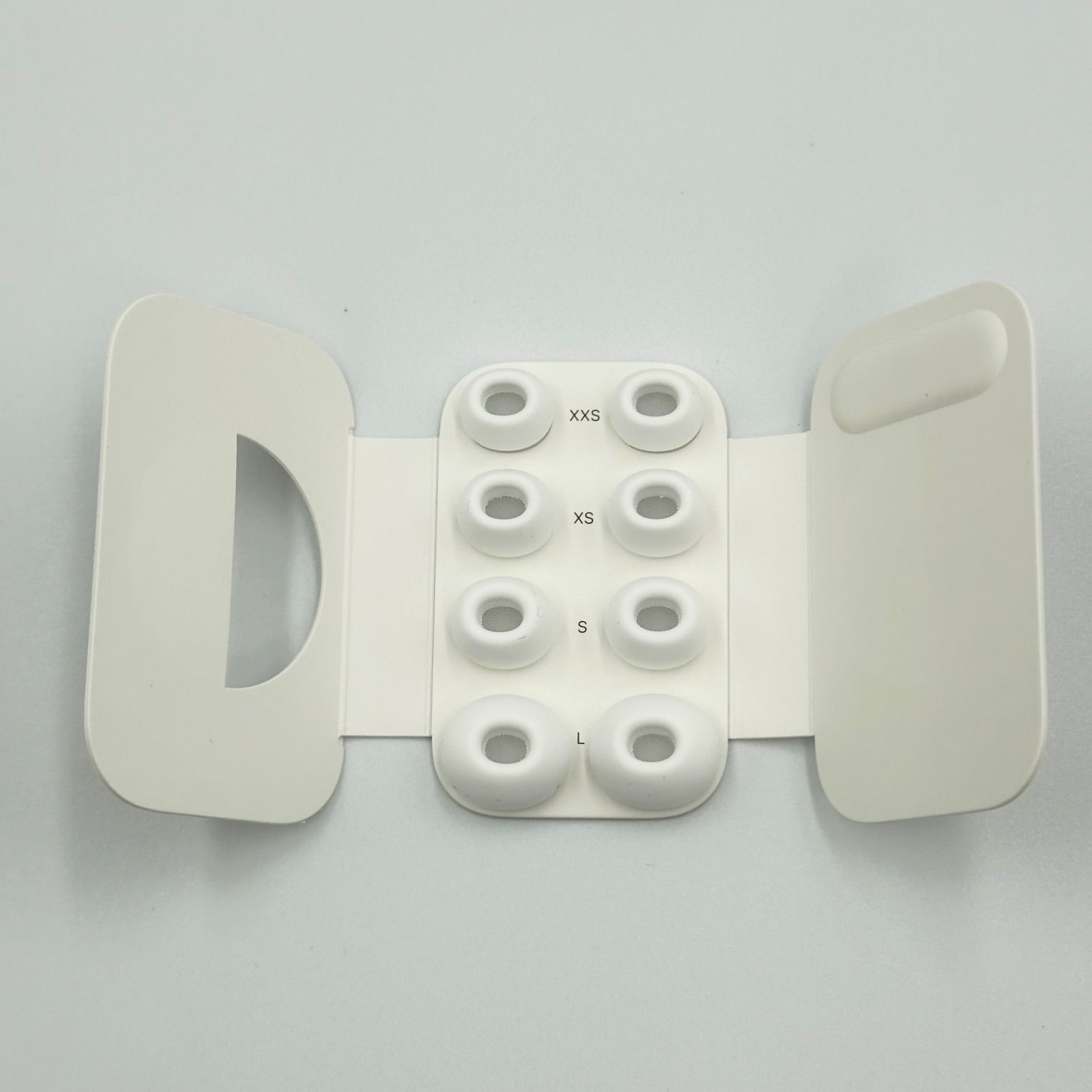 24時間以内発送】Apple AirPods Pro 第3世代 充電ケースのみ A3122