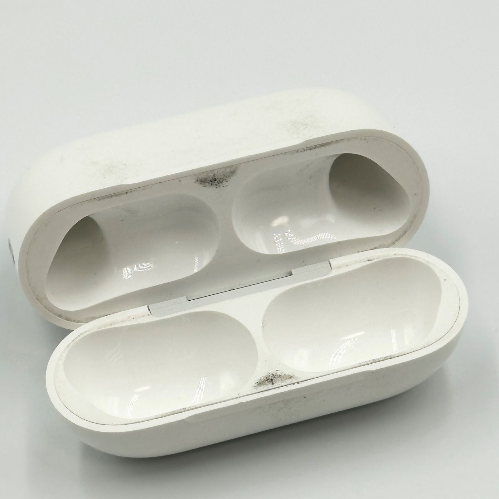 即発送　AirPods Pro 第3世代 A3122 充電ケース 24時間以内発送】Apple AirPods Pro 第3世代 充電ケースのみ A3122