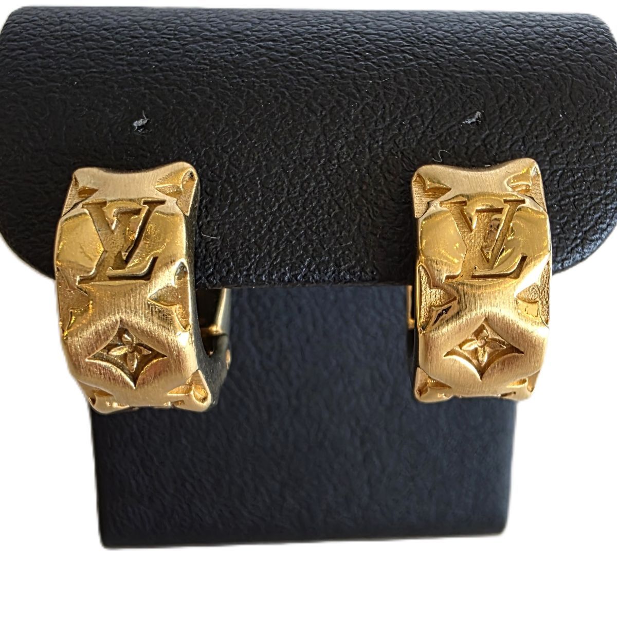 ルイヴィトン M00812 ブックル ドレイユ ピロー ナノグラム 片耳ピアス P13501-7.jpg?v=1682494900