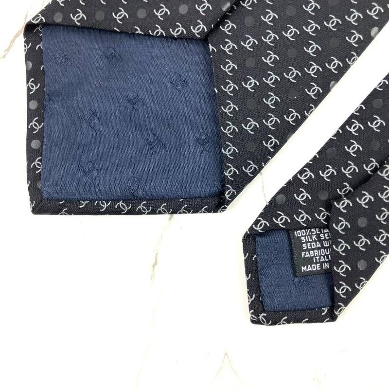 未使用に近い CHANEL シャネル ネクタイ ココマーク総柄×ドット柄 ロゴ