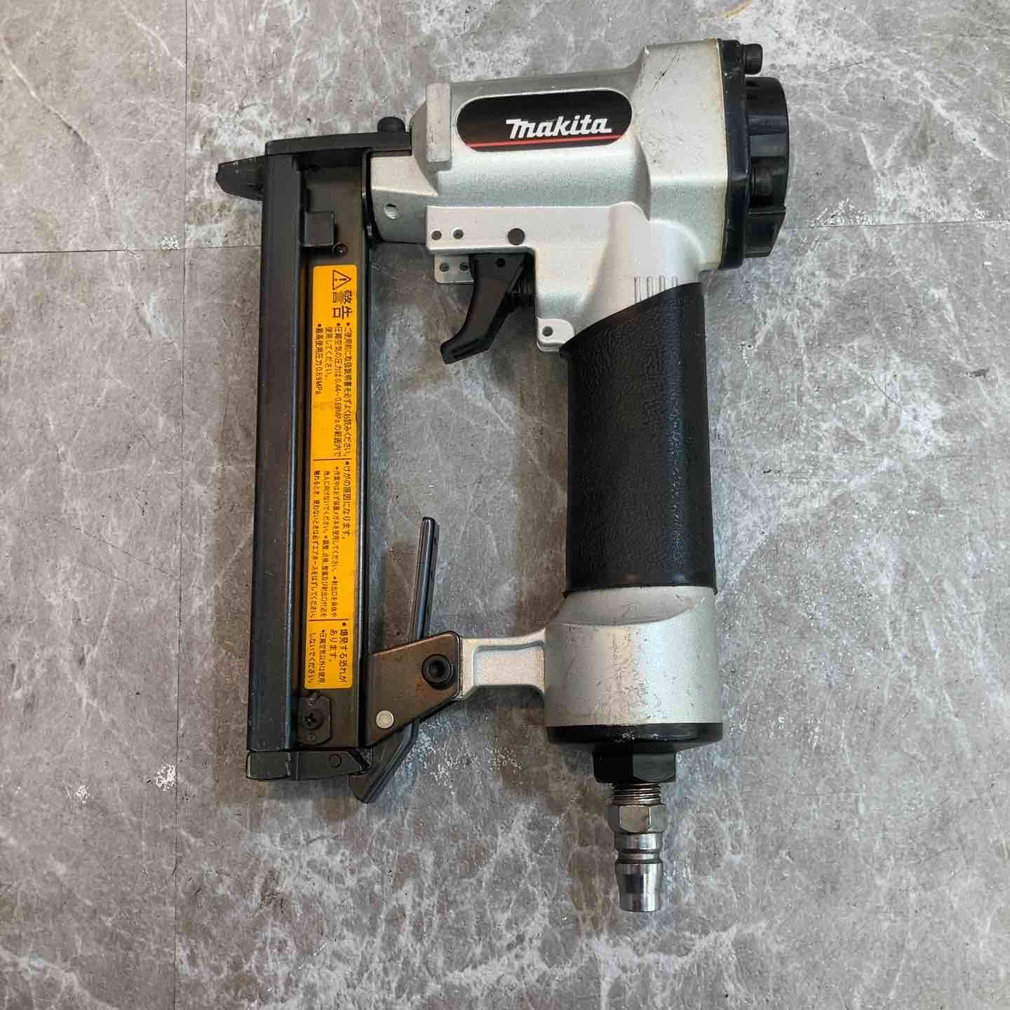 品 マキタ makita 4 mm常圧エアタッカ