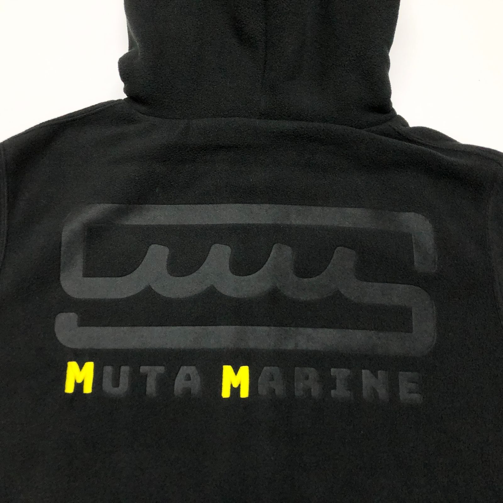 新品未使用 muta MARINE（ムータ マリン） 別注 フリースパーカー M 