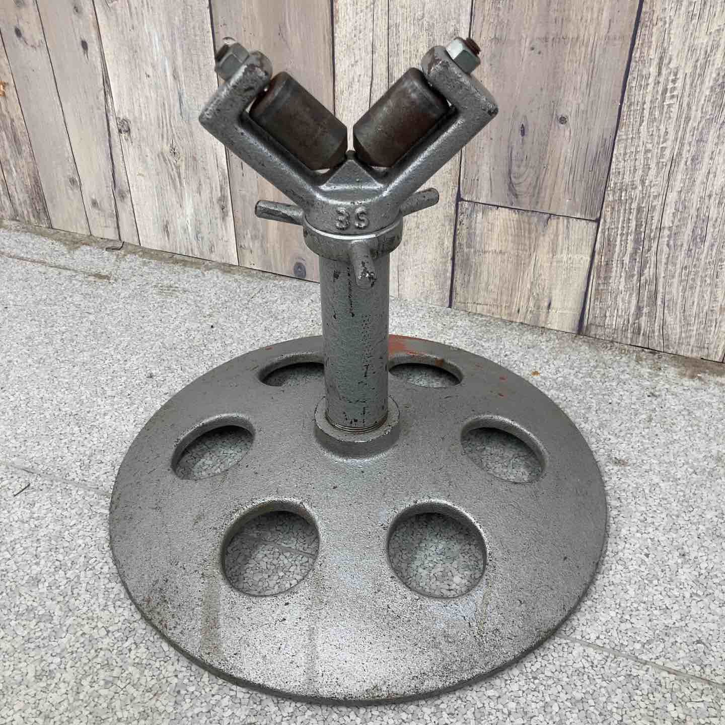 品 おそらくアサダ パイプ受け台 パイプスタンド