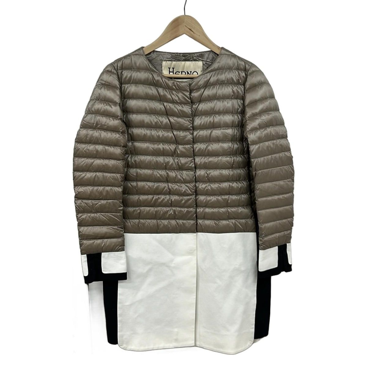 ヘルノ　ダウンコート　42 HERNO ヘルノ 42 レディース ダウンコート