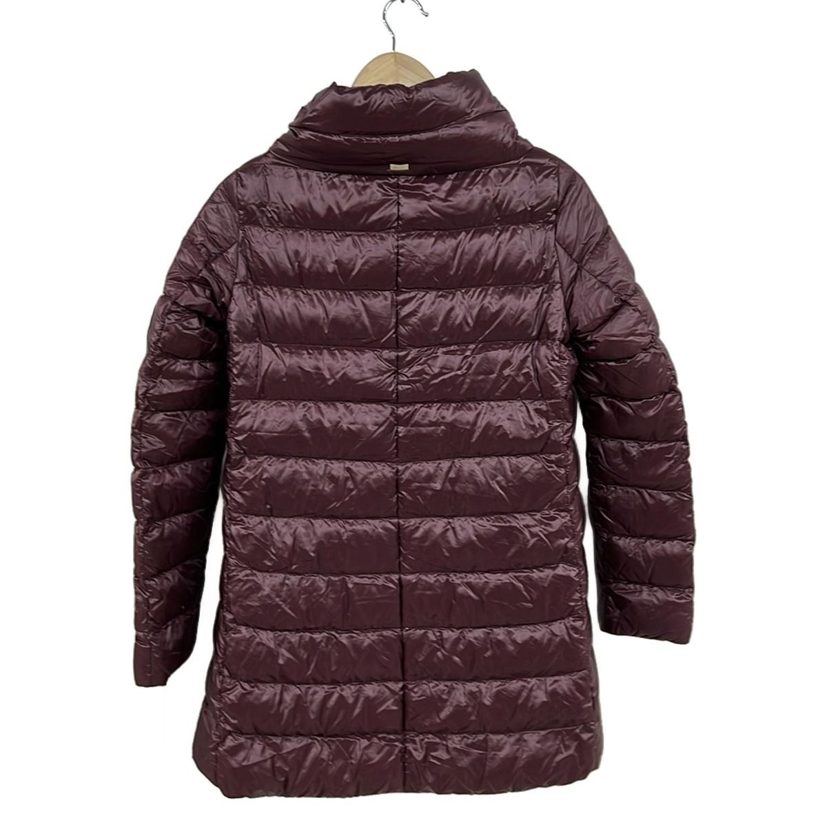 HERNO(ヘルノ) ダウンコート サイズ40 M レディース - ボルドー 長袖