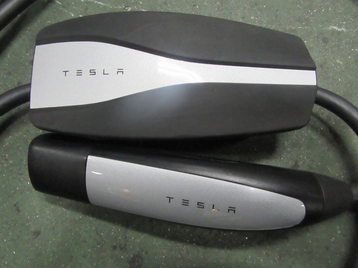 テスラ TESLA 電気自動車 EV車 純正 GEN2 モバイルコネクター 充電