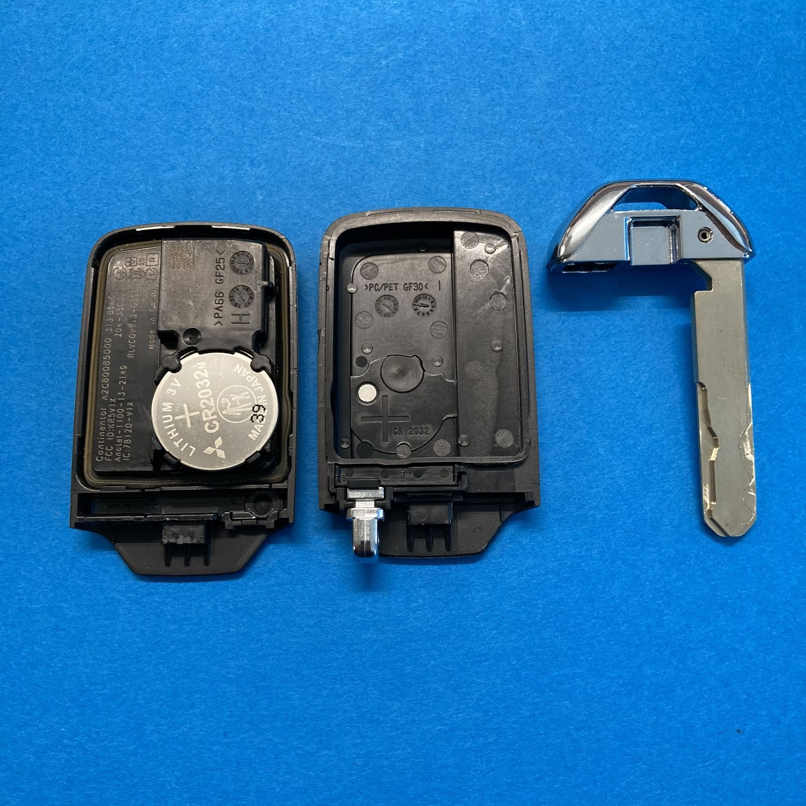 ☘ ホンダ フィット GK3 キーレス スマートキー 2ボタン A2 ☘ - メルカリ