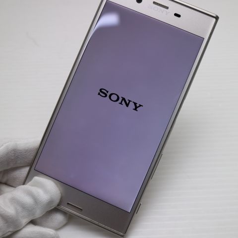超美品 SO-03J Xperia XZs シルバー 即日発送 スマホ SONY docomo 本体
