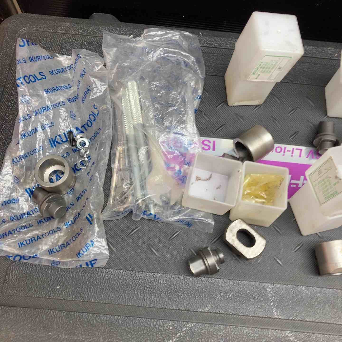  品 育良精機 IKURA コードレスパンチャー ISK-BP 20 LF 穴あけ機 電動工具 エア工具