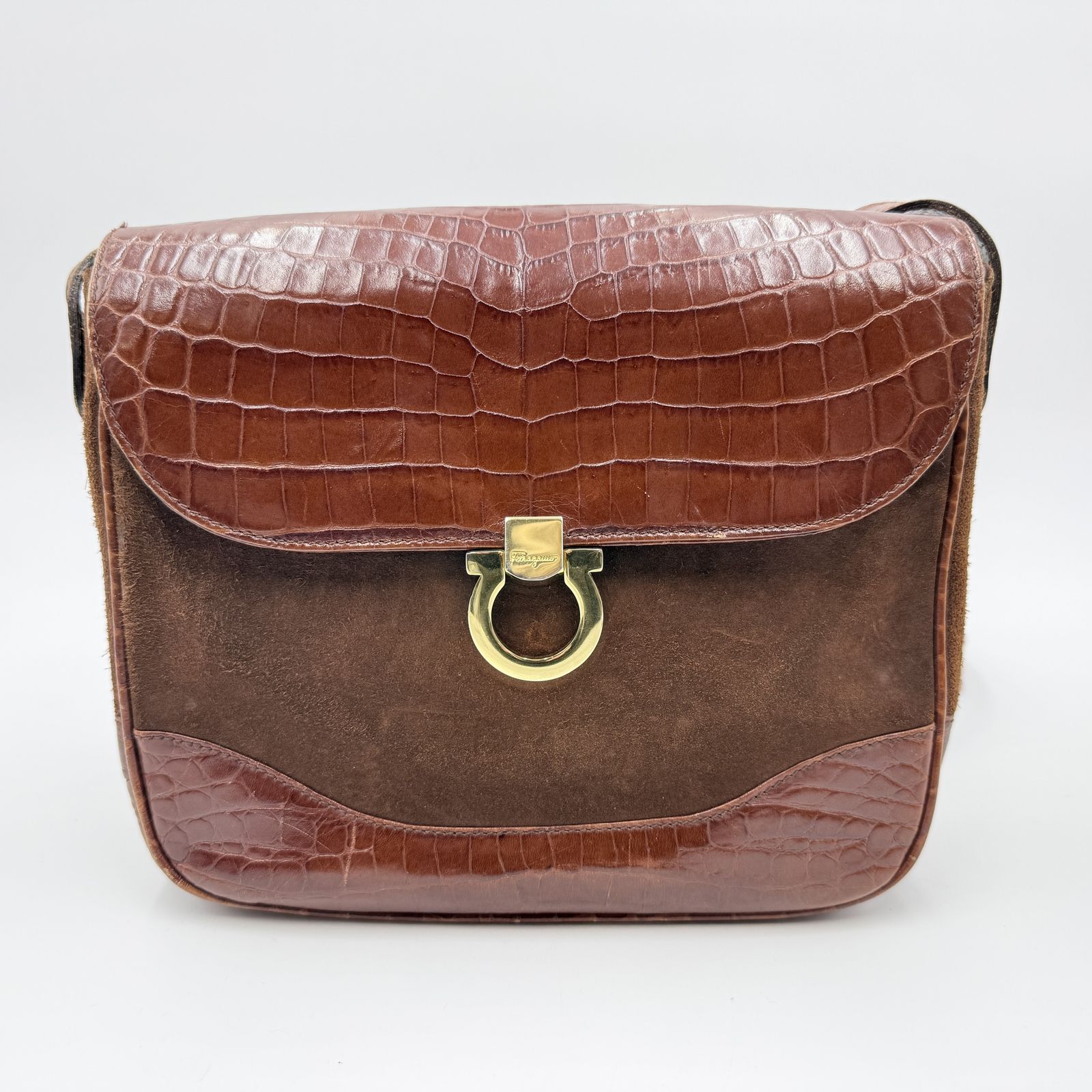 Salvatore Ferragamo（サルヴァトーレ フェラガモ）ガンチーニ