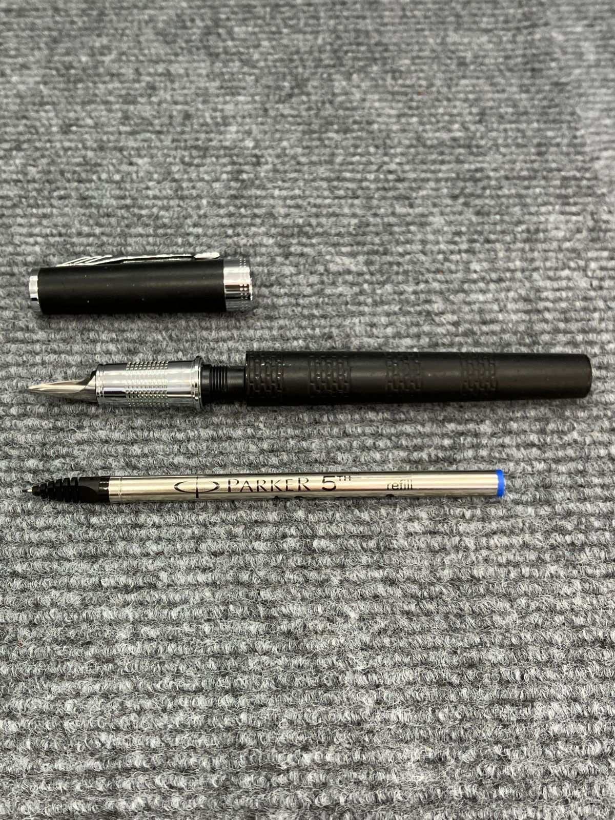 PARKER パーカー 万年筆 ブラック×シルバー 229 - メルカリ