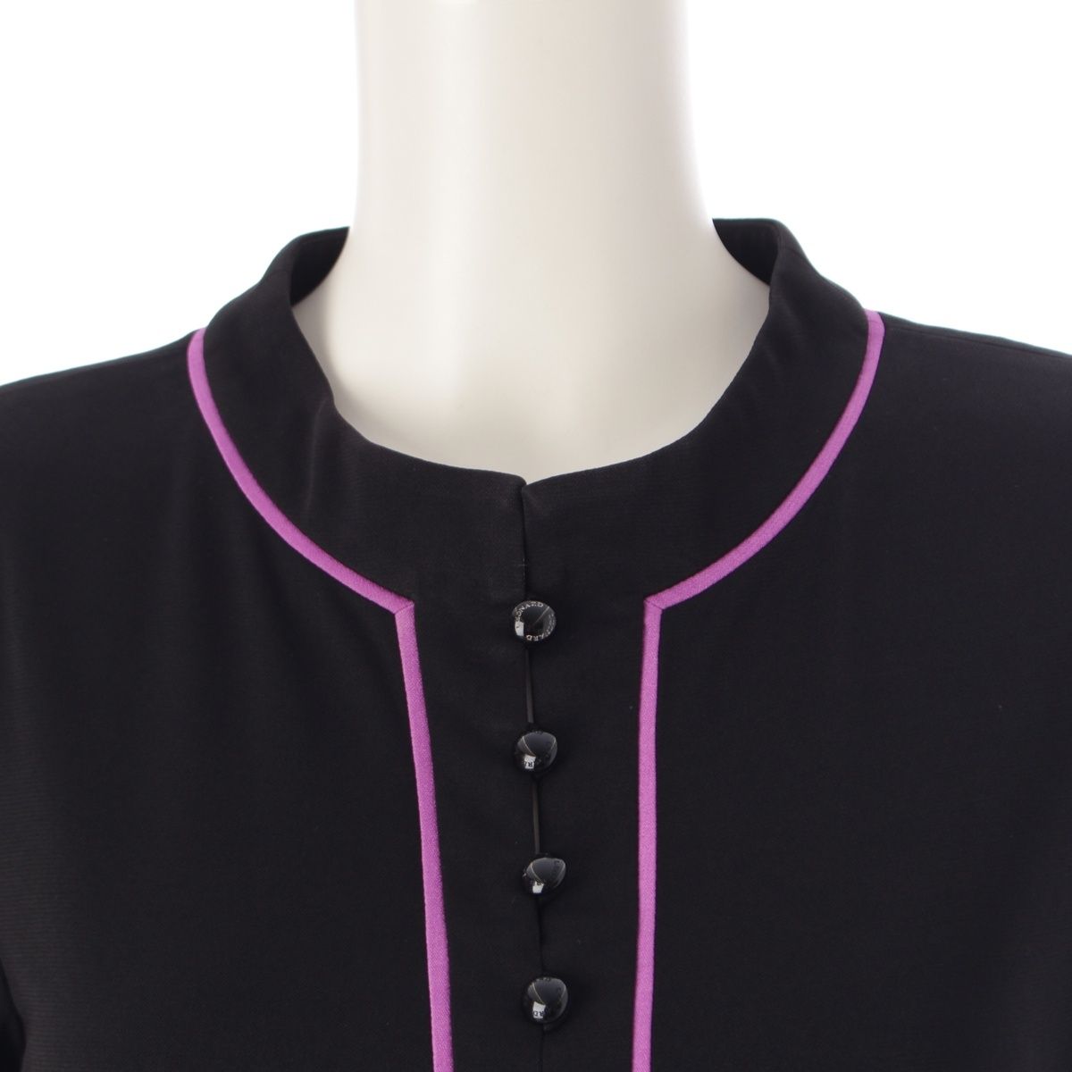 レオナール カンカン素材 ボタン ラウンドネック 五分丈 チュニック