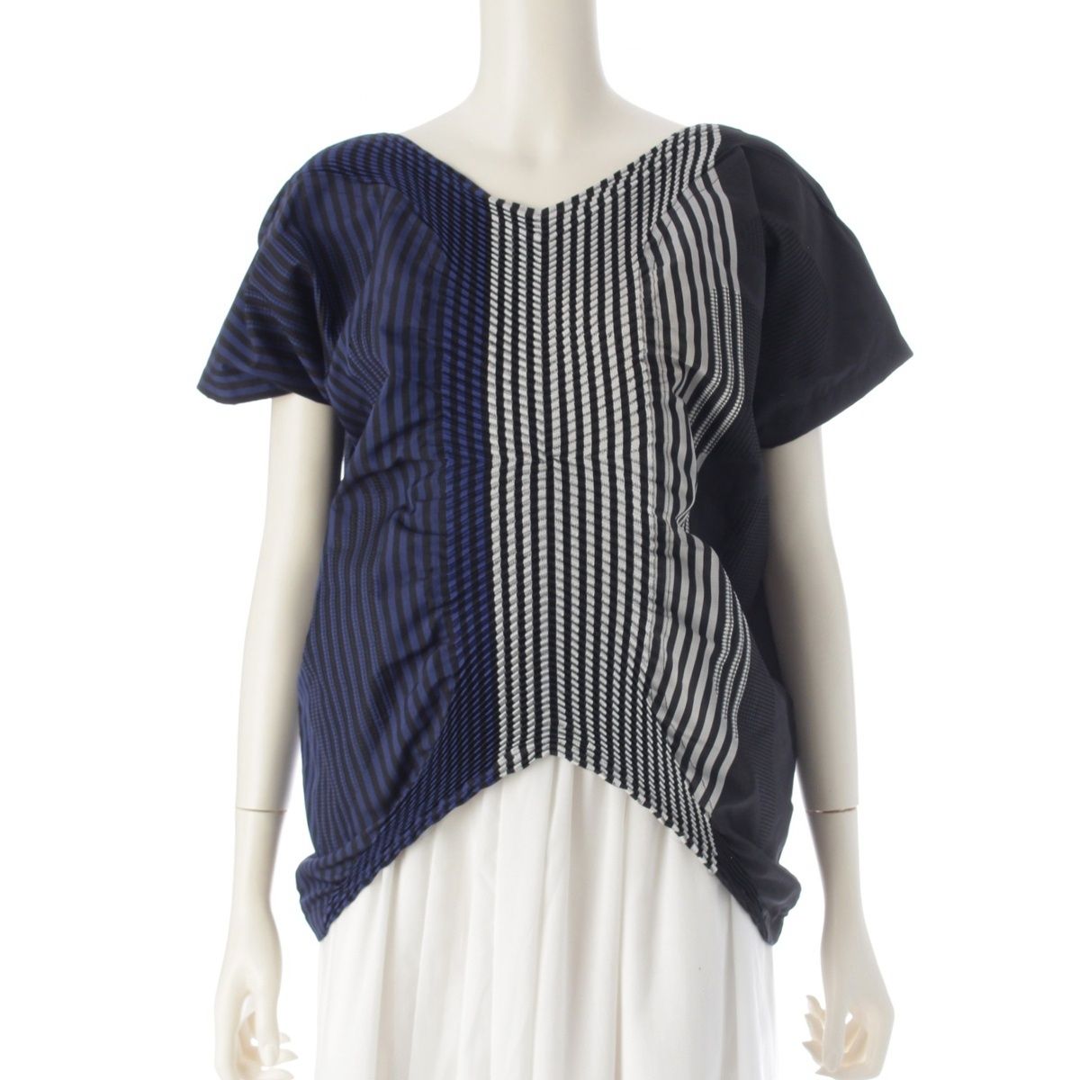 イッセイミヤケ 18AW ナイロン混 スチーム ストレッチ 変形 トップス