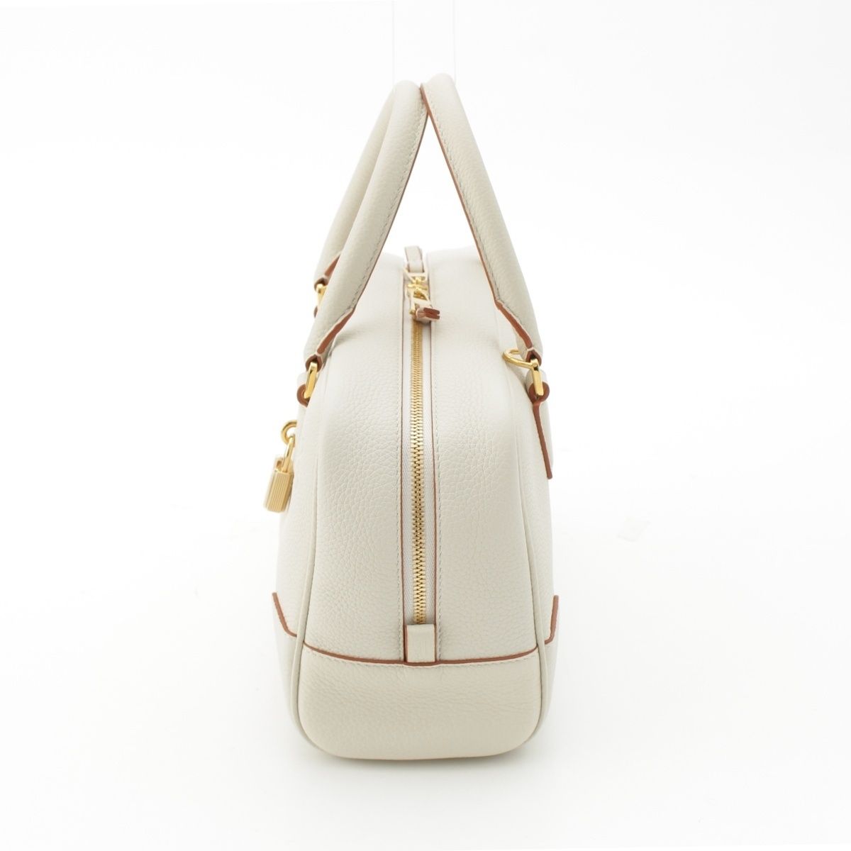 ロエベ アマソナ23 ソフトグレインカーフ レザー ゴールド金具