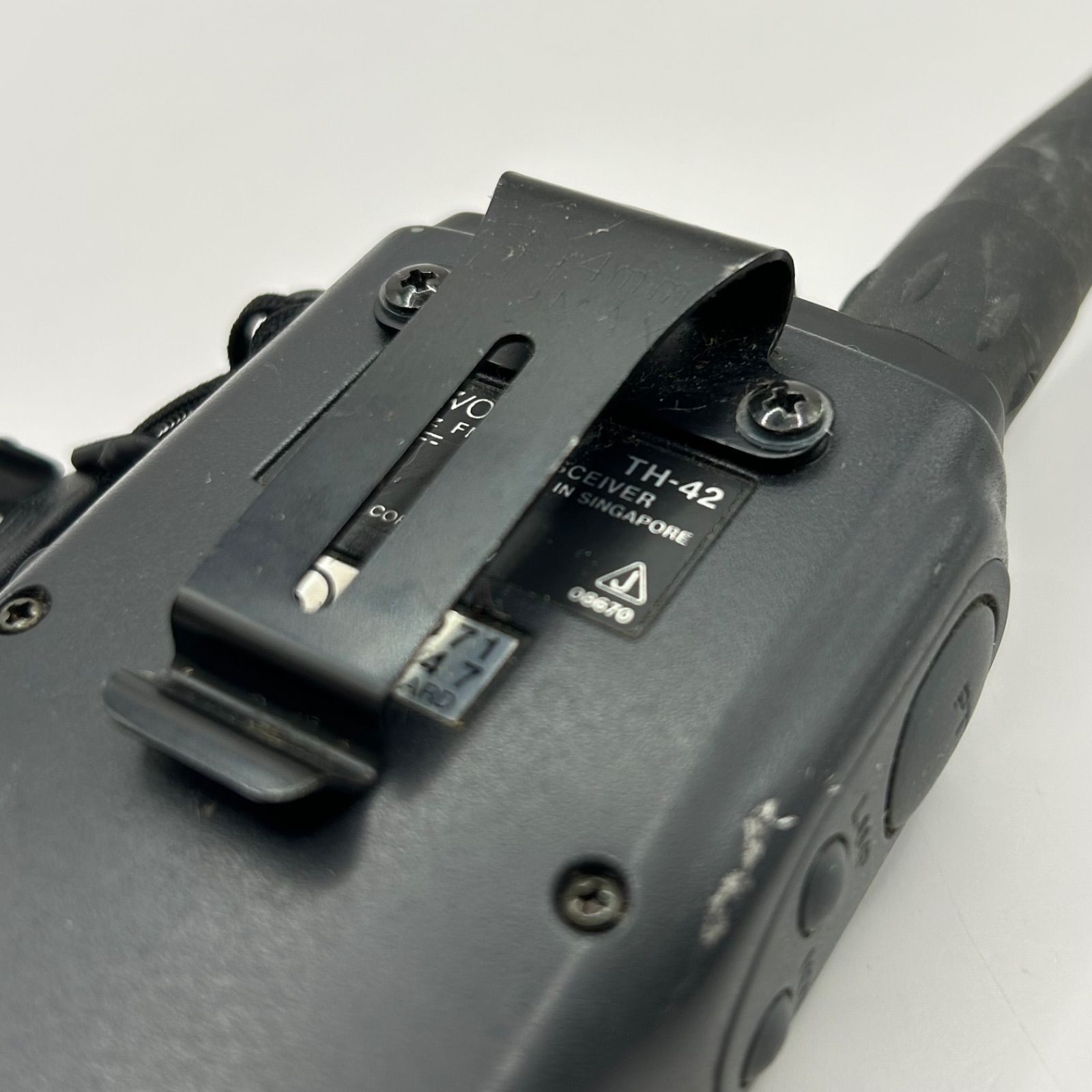 アマチュア無線機　kenwood ＴＨ-4２ ジャンク品】KENWOOD TH-42 トランシーバー 無線機 - メルカリ