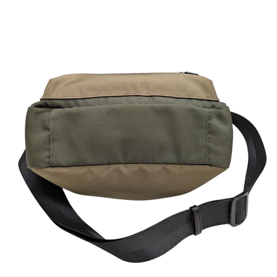 Paul Smith ポールスミス ゼブラ ショルダーバッグ BZEBRA カーキ