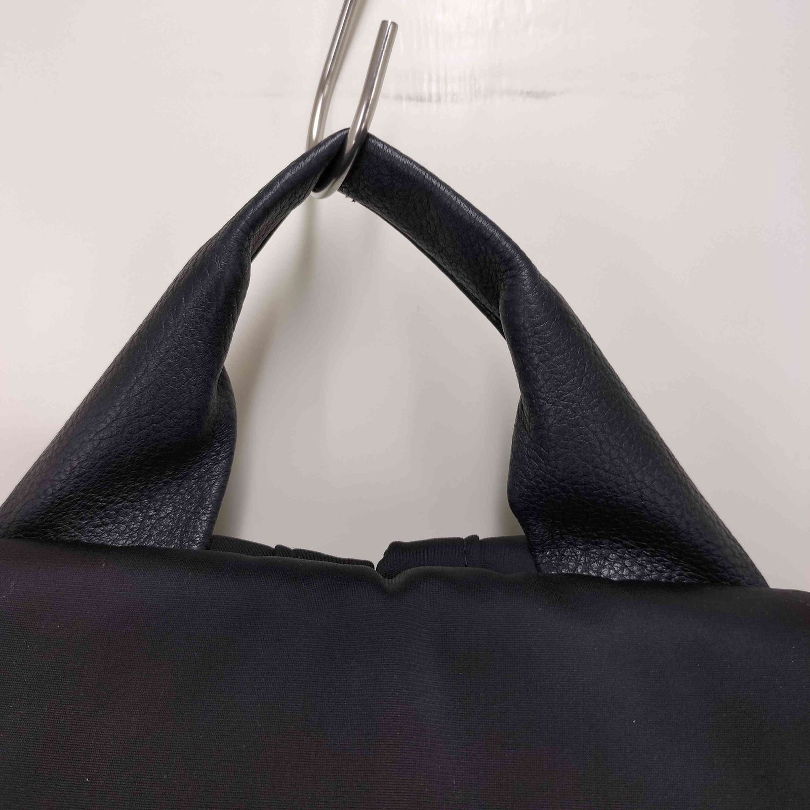 イアパピヨネ ear PAPILLONNER 樹脂ボールミディアムリュック