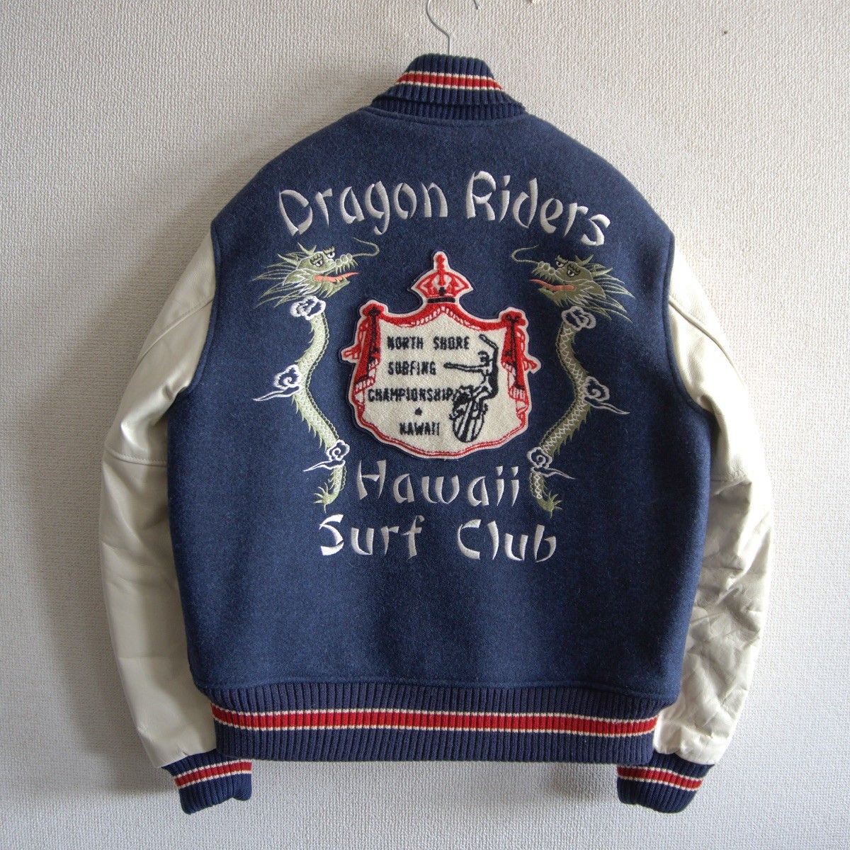 美品】WHITESVILLE【フルデコ レザースリーブ スタジャン】38